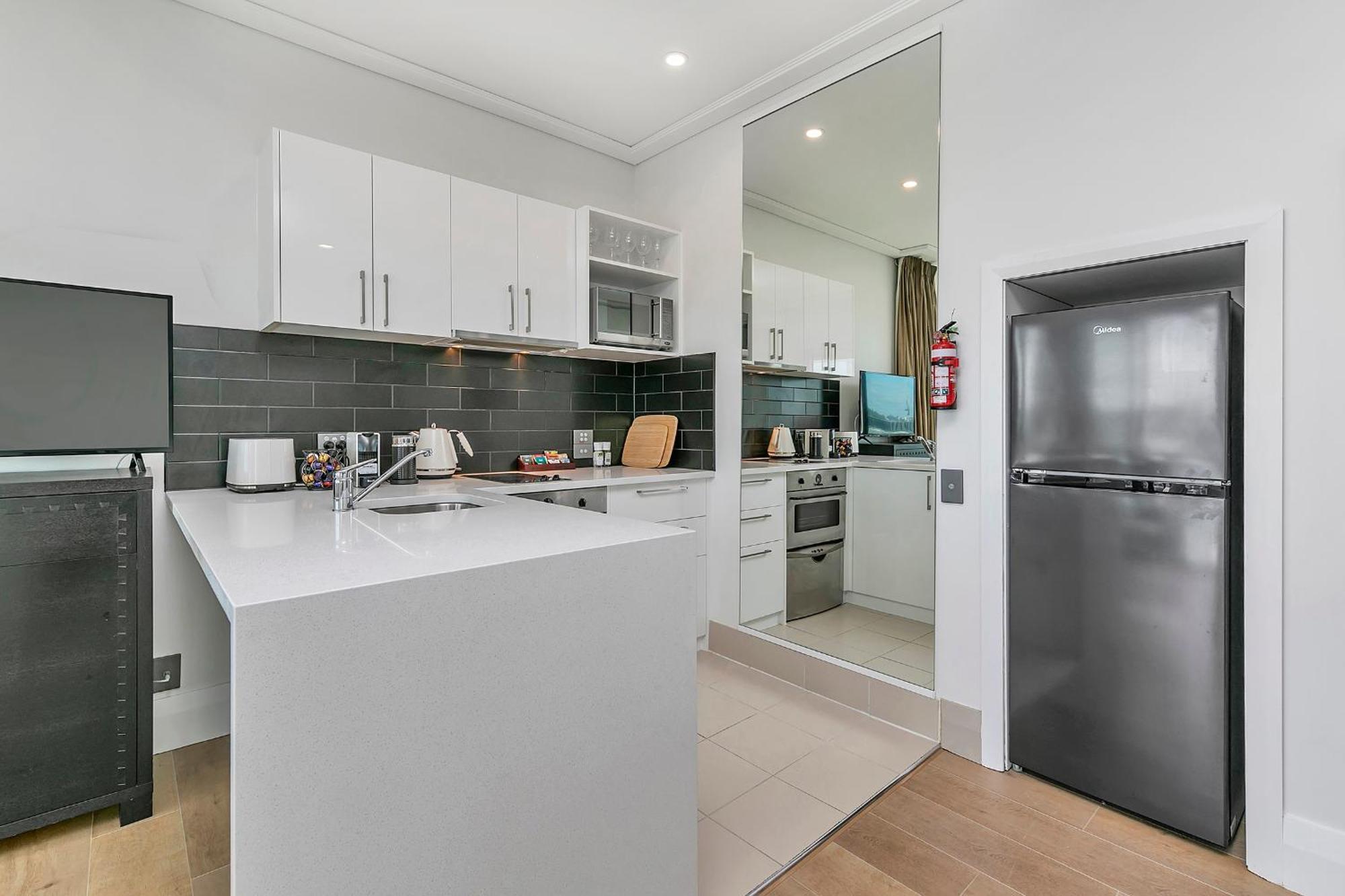 Exquisite Sun Soaked Corner Apartment Auckland Eksteriør billede